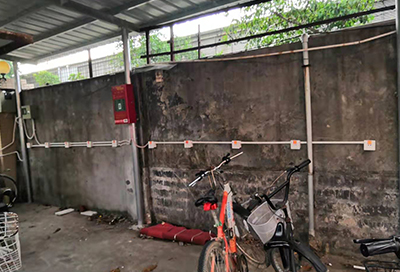 深圳市阿尔法通讯技术有限公司车棚
